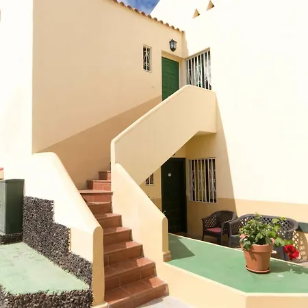 Mare 98 - Two Bed * Costa Adeje (Tenerife)